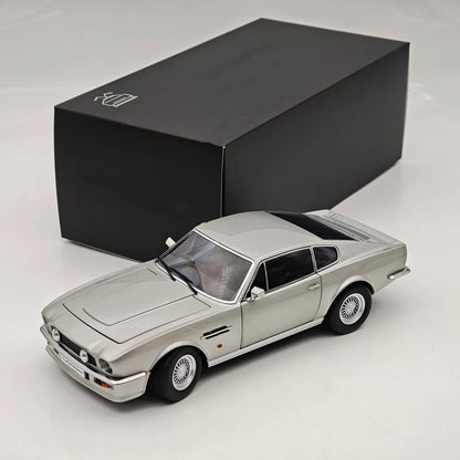 Xiaoguang 1/18 V8 Vantage 007 Movie Edition Metal Diecast Model Car Limited Collection Gifts Display