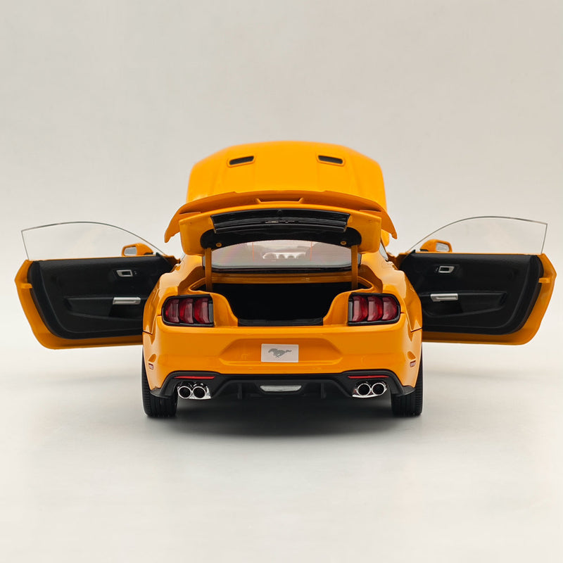 DM 1/18 Scale Model Replicas Ford Mustang GT 2019 Orange Fury RHD Diecast Car Miniature Hobby Gifts