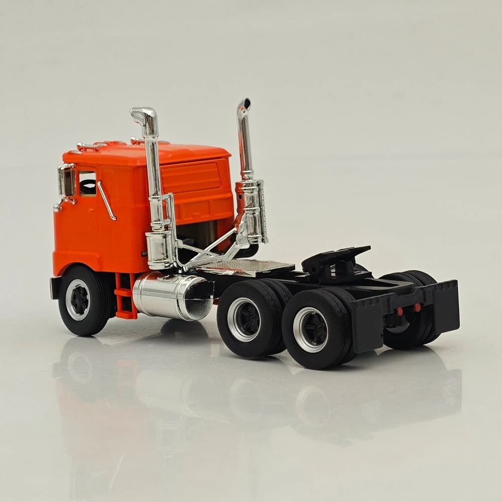 Top Self Replicas 1:64 Scale F700 Semi Tractor Trucks Orange Diecast Sleeper Model Car
