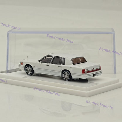 1/64 MK Miniatures Town Car Luxury Sedan Model Diecast Metal Car Limited