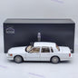 1/18 Lincoln Towncar V8 1993-1995 Super Diecast Models Car White - Leather seat