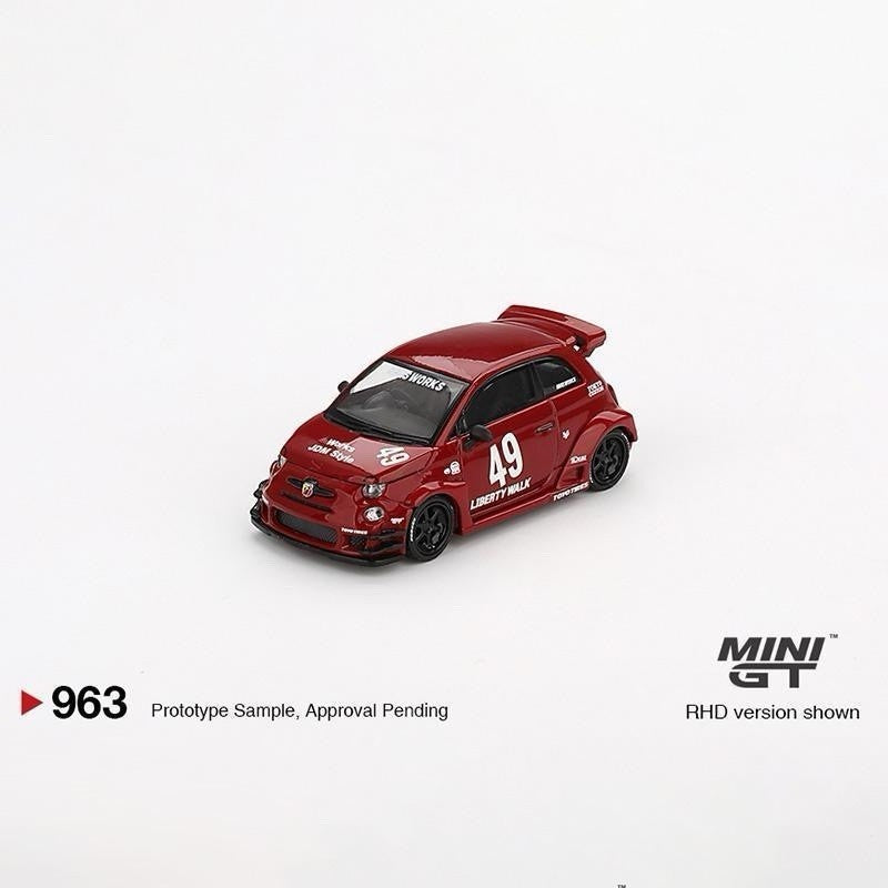 MINI GT 1:64 FIAT Abarth 595 LBWK Miniature de voiture moulée sous pression 963 #49 Cadeaux de collection de course en boîte