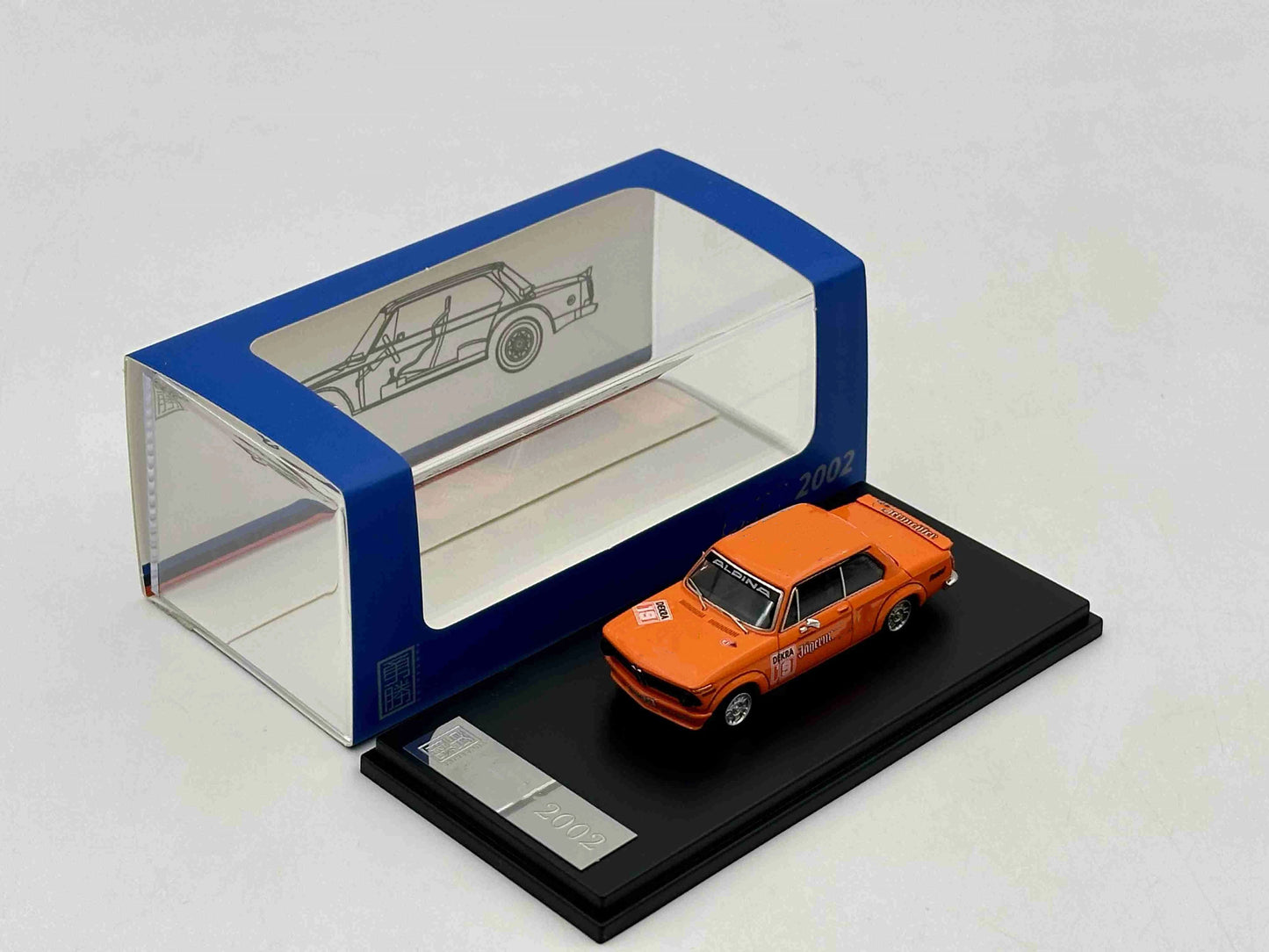 YS 1:64 2002 Turbo Classic Sport Diecast Model Car Limited Edition