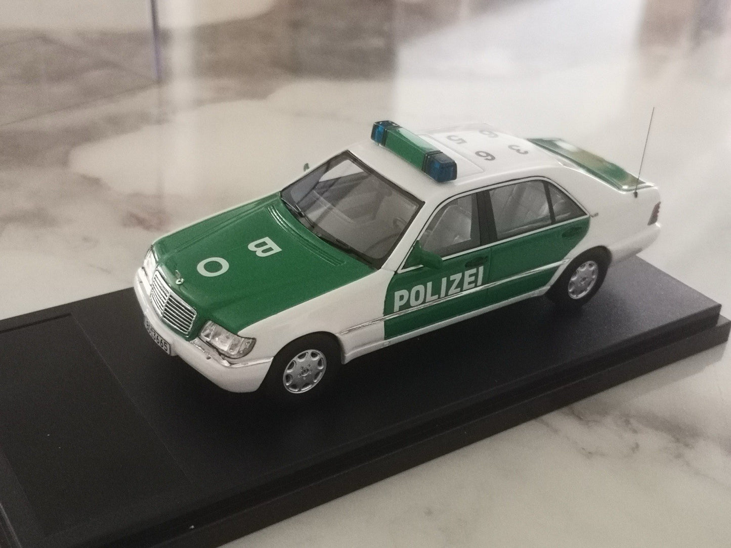 1:43 Scale W140 S-Class German Polizei Resin Car Model Collectible Gifts