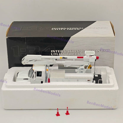 1:34 FIRST INTERNA TIONAL DURASTAR UTILTY BUCKET TRUCK White 10-3901 DIECAST