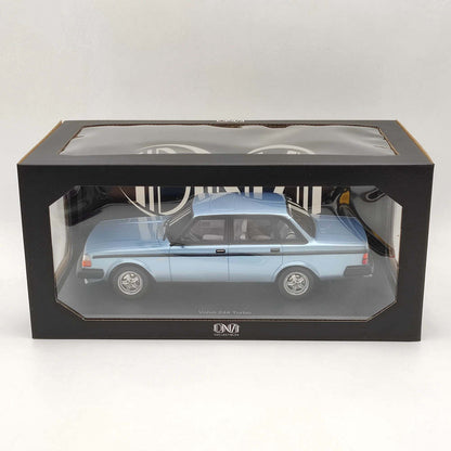 Modèle réduit de voiture en résine DNA Collectibles 1/18 Volvo 244 Turbo DNA000135, édition limitée, bleu, jouets, cadeau 