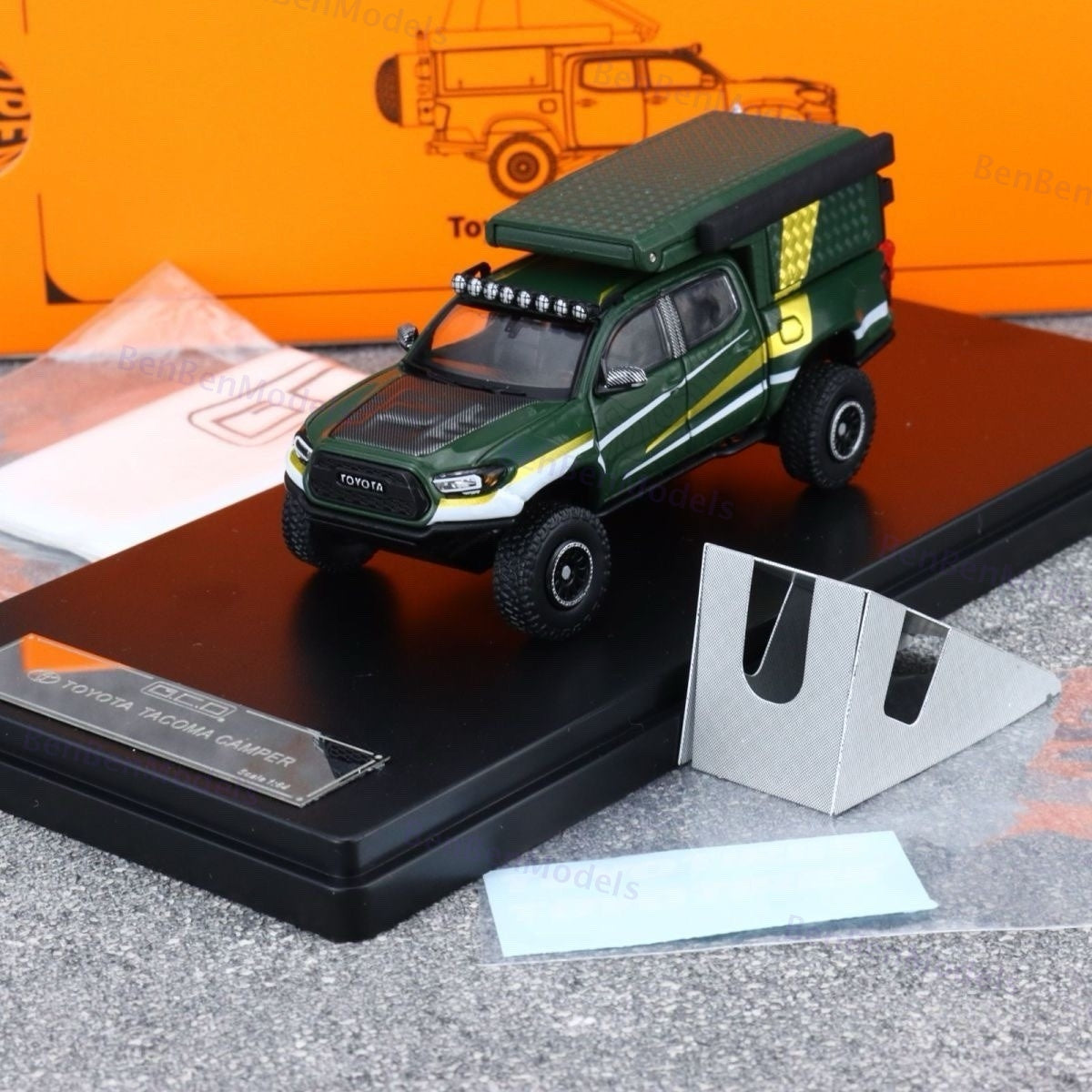 Model 1:64 Collectible Toyota Tacoma Off-Road Camper GCD Car Diecast Gifts
