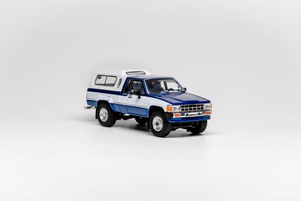 GCD 1/64 Hilux Xtra Cab LHD pickup Removable Rear Cover Alloy Car Model limited