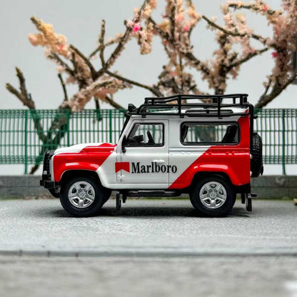 Master 1:64 Land Rover Defender 90 Jouets moulés sous pression Modèles de voitures Miniature Hobby Cadeaux à collectionner avec accessoires