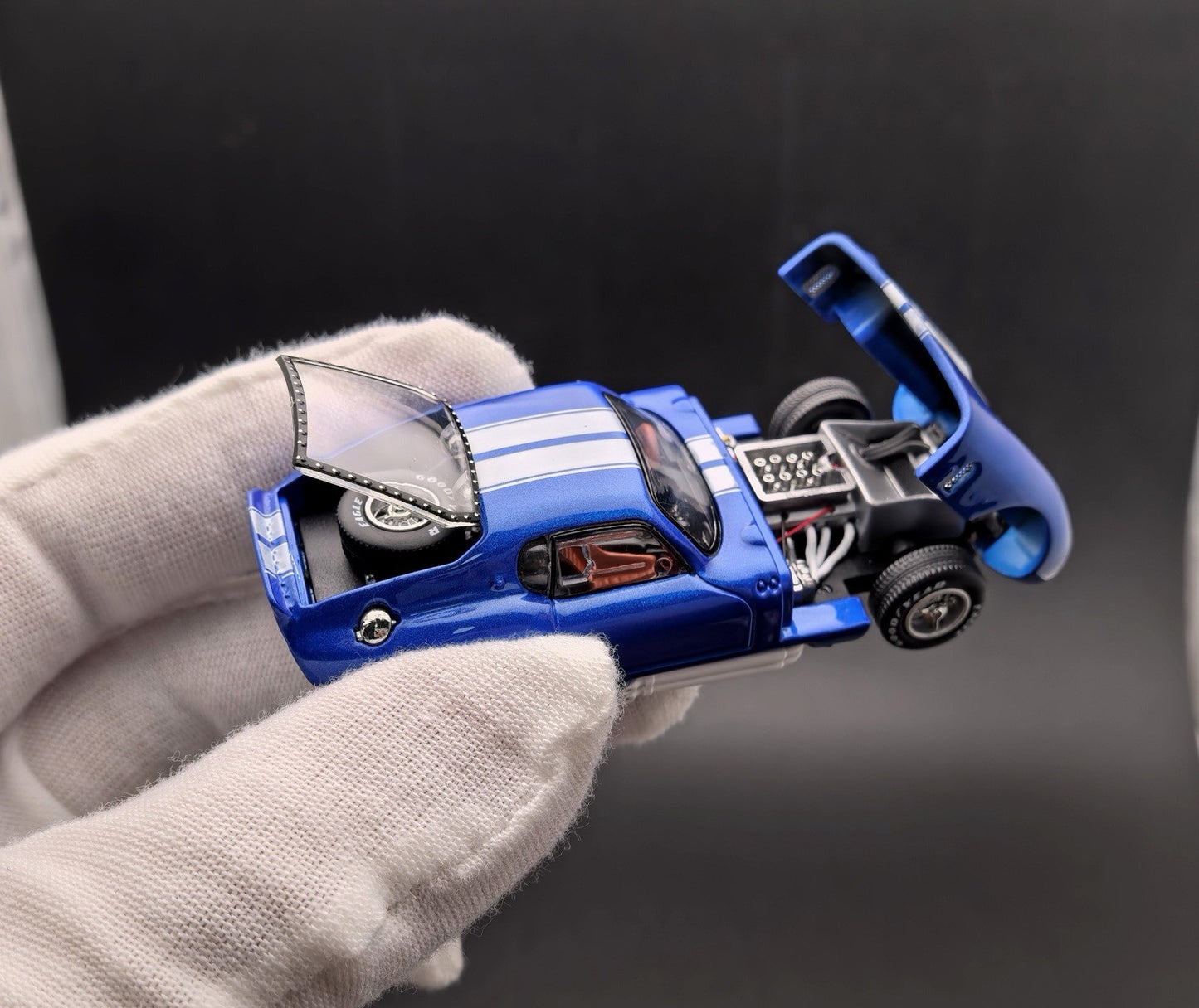 Fine Works 1/64 Aston Martin Vulcan Open Hood Alloy Diecast Toys Car Models Peak Speed