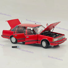 1/18 Toyota Crown Seventh Generation MS122 Red / red Interior Diecast Model