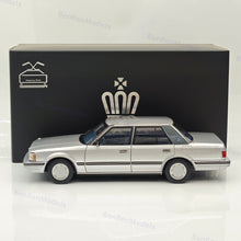 1/18 Toyota Crown Seventh Generation MS122 Silver / Blue Interior Diecast