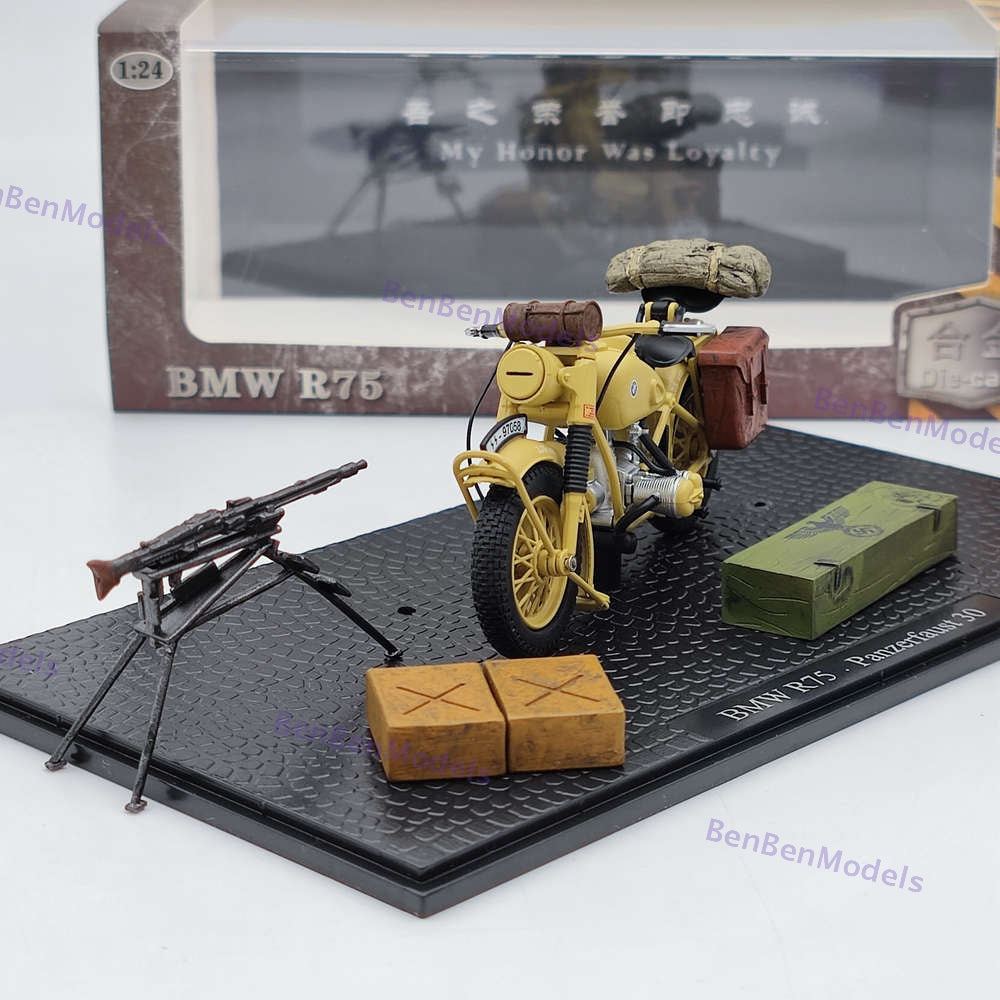 1:24 BMW R75 Panzerfaust 30 World War II 1939-1945 Motorcycle Diecast Model
