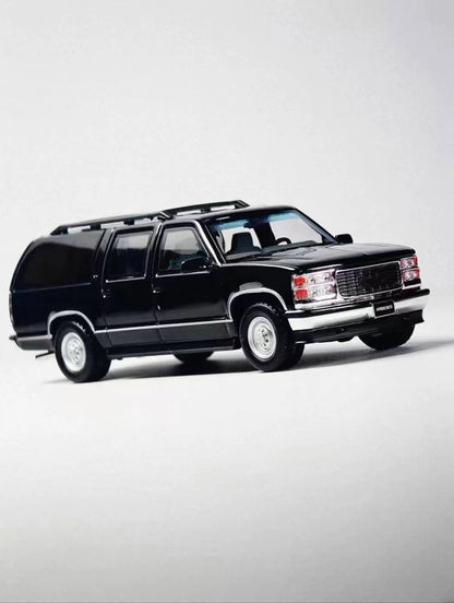 Bliss 1:64 Suburban GMT400 SUV White/Black Sport Model Diecast Model Car