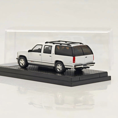 Bliss 1:64 Suburban GMT400 SUV Modèle réduit de voiture moulée sous pression blanc/noir modèle sport