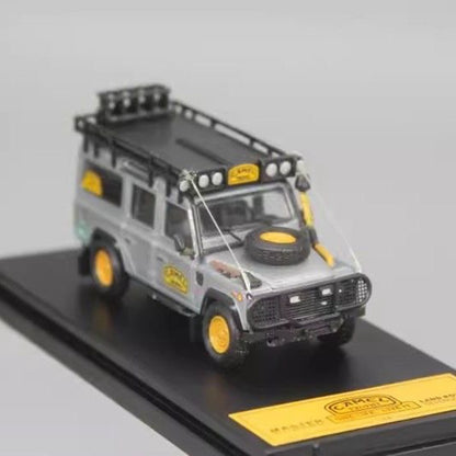 Master 1:64 Land Rover Defender 110 Camel Cup Édition spéciale Jouets moulés sous pression Modèles de voitures Miniature Hobby Cadeaux de collection avec accessoires