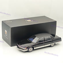1:18 GM Cadillac 1993 Fleetwood Sedan Black / Blue Interio Diecast Model Edition