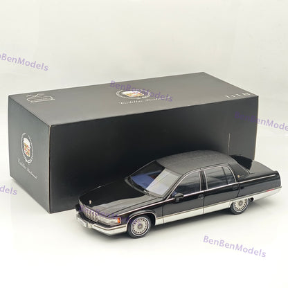 1:18 GM Cadillac 1993 Fleetwood Sedan Black / Blue Interio Diecast Model Edition