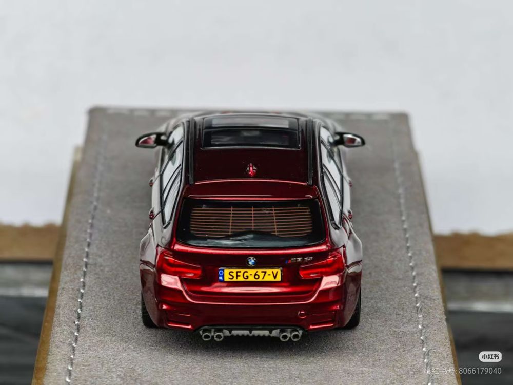 Mortal 1:64 Diecast Toys Car Models The F81 BMW M3 CS Touring E30