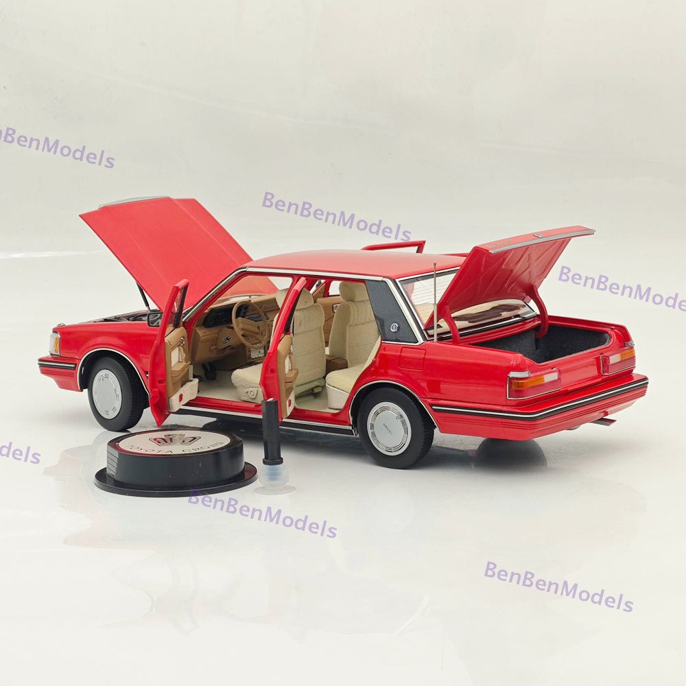 1/18 Toyota Crown Seventh Generation MS122 Red / Mi Interior Diecast Model