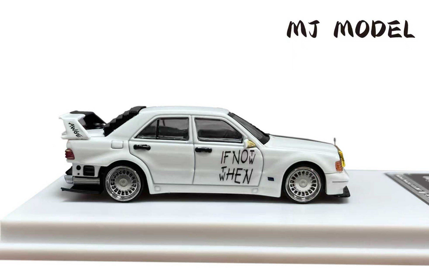 MJ 1:64 190E Classic Alloy Diecast Toys Car Model Collectible Gift