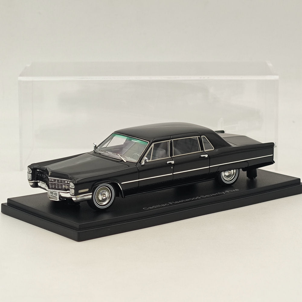 Modèle réduit de voiture Cadillac Fleetwood Seventy-Five noire, édition limitée, 1/43 AutoCult Avenue 43 
