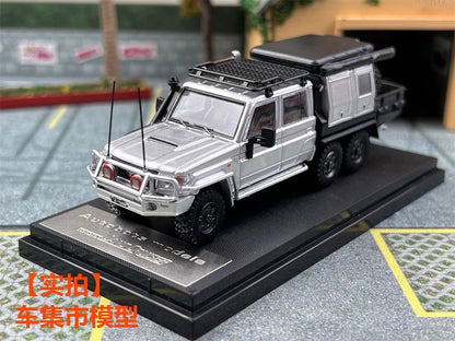 AM 1:64 Toyota Land Cruiser LC79 6X6 Double Cab Pickup Diecast Toys Car Model Gifts