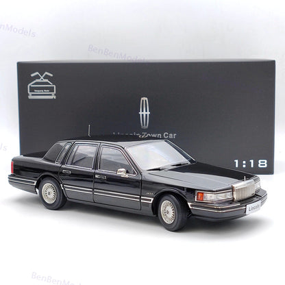 1/18 Lincoln Towncar V8 1993-1995 (Leather seat) Super Diecast models Car