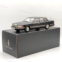 1/18 Lincoln Towncar V8 1993-1995 (Leather seat) Super Diecast models Car