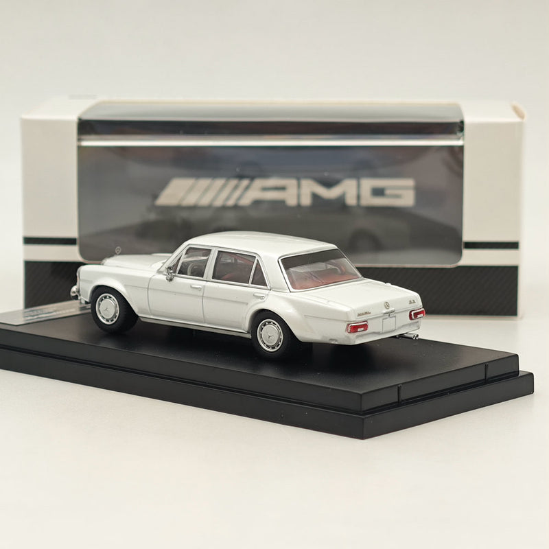 BSC 1:64 Mercedes Benz 300SEL W109 AMG White Diecast Car Model Toy Collections