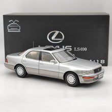 1:18 Toyota Lexus LS400 première génération argent modèle moulé sous pression collection de voiture jouet ouvert cadeau