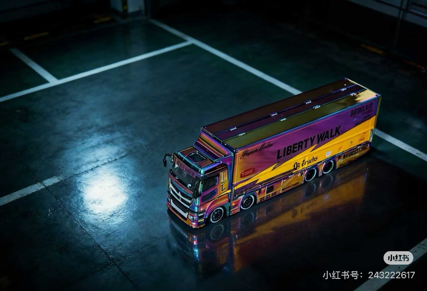 1/64 GCD Fuso LB Liberty Walk Chameleon Transporter HEC 2026 Diecast Car Model Container Truck