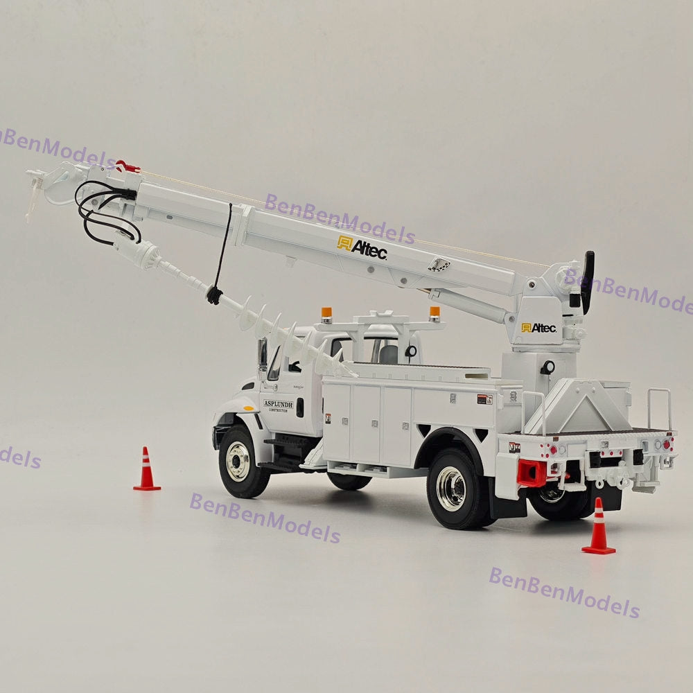 1:34 First lnternational DuraStar Digger Derrick Asplundh Construction Diecast