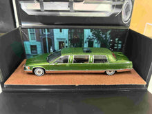 XiaoGuang 1:64 Fleetwood Limousine Green Diecast Collectible Model Car