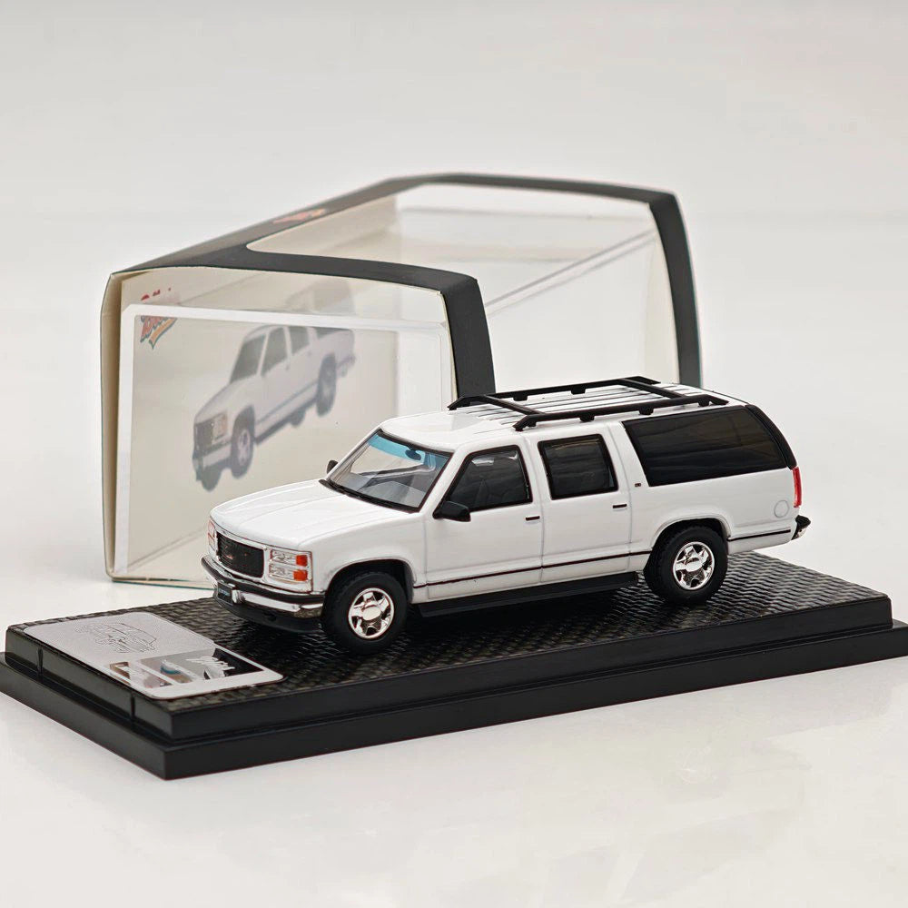 Bliss 1:64 Suburban GMT400 SUV Modèle réduit de voiture moulée sous pression blanc/noir modèle sport