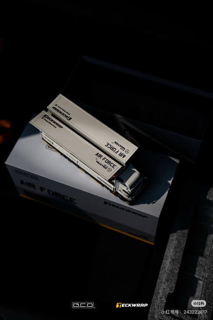 1/64 GCD Hino 700 Enclosed Transporter DarwinPro TeckWrap HEC 2026 Diecast Toys Car Model Gifts