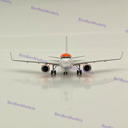 EasyJet  Airbus A320neo G-UZLM -JFOX JF-A320-046 Diecast Model WITH STAND 1:200