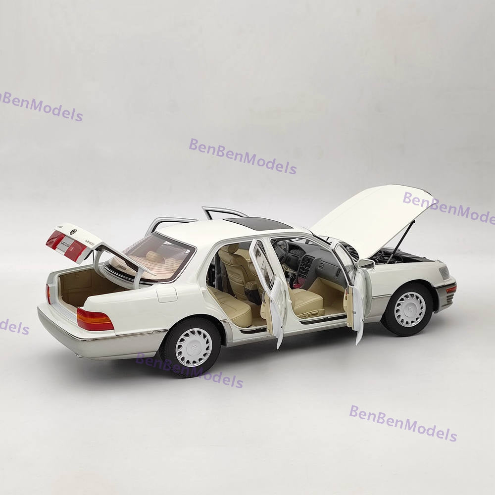 1/18 Toyota Lexus LS400 First Generation White Diecast Model Car Collection Open