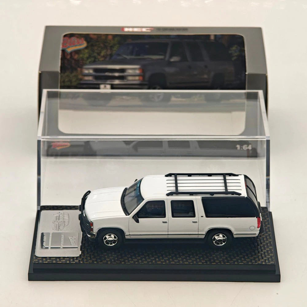 1:64 Bliss Suburban GMT400 SUV White HEC Beijing Diecast Model Car