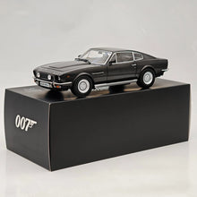 XiaoGuang 1/18 V8 007 Movie Edition Metal Diecast Model Car Collection Gift