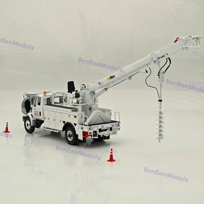 1/34 FIRST lnternational DuraStar Digger Derrick White DIECAST Model 10-4057