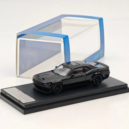 SH 1:64 Challengr SRT Hellcat Pitch Black Opening Hood Diecast Model Car Limited Collection