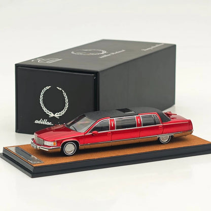 XiaoGuang 1:64 Fleetwood Limousine Red Diecast Collectible Model Car