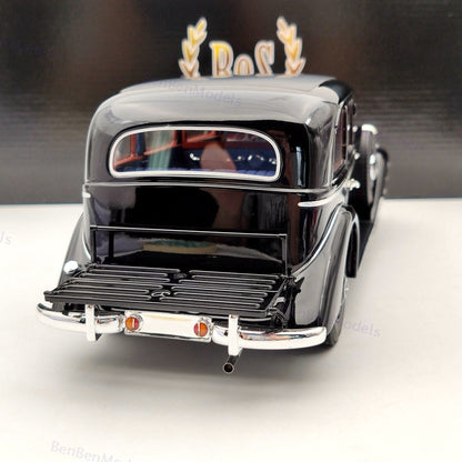 1/18 BOS Mercedes Benz 260D Pullman Limousine Black 1937 Limited Collection