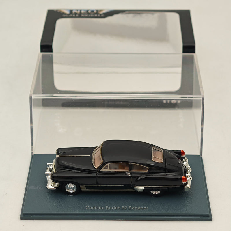 1/87 NEO SCALE MODELS Cadillac Series 62 Sedanet Coupe Black Resin Car Limited