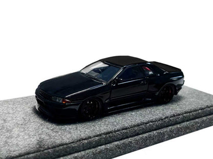Guihu 1:64 R32 Widebody Resin Collectible Model Car, Limited Edition, with Flocking Base, 14+, for Adult Collection