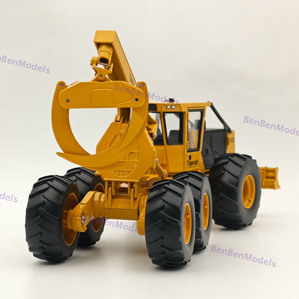 Semi Truck Toy Tigercat 635D Skidder Diecast Model - 1/32 Scale