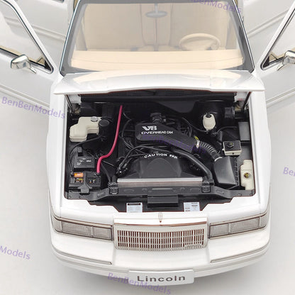 1/18 Lincoln Towncar V8 1993-1995 Super Diecast Models Car White - Leather seat