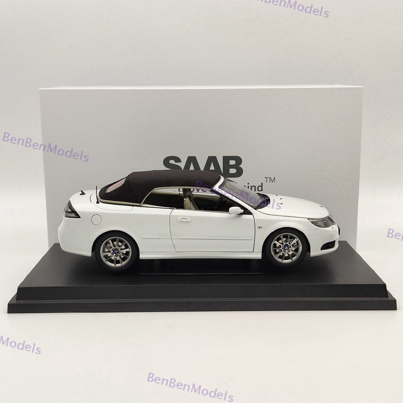 Original 1:18 93 9-3 Convertible Sport Car White Diecast Model Car Limited Edition