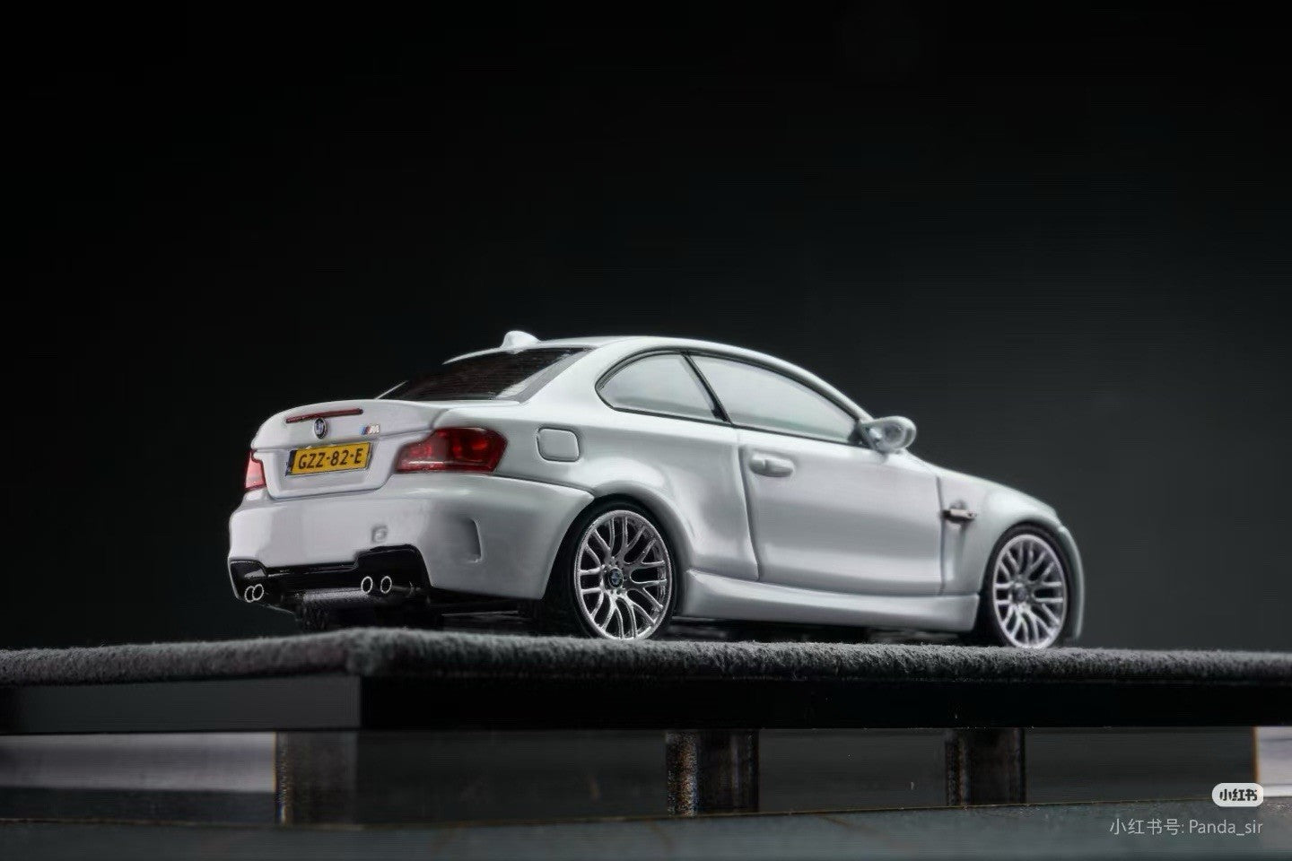 Mortal 1:64 BMW E82 1M Coupe Diecast Car Toy Model Hobby Limited Collection Gift